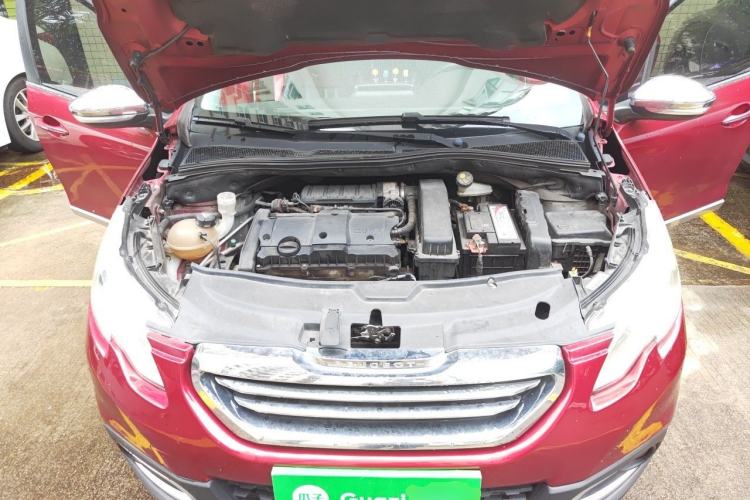 Used Peugeot 2008 2014 1.6L Automatic Navigation Edition Engine Bay