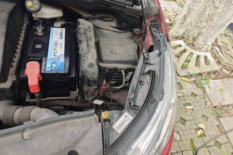 Used Peugeot 2008 2014 1.6L Automatic Fashion Edition Engine Bay Left