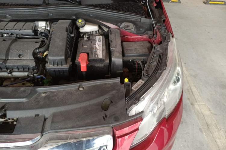 Used Peugeot 2008 2014 1.6L Automatic Fashion Edition Engine Bay Left