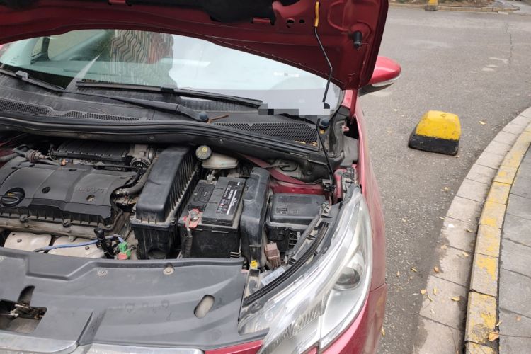 Used Peugeot 2008 2014 1.6L Manual Trend Edition Engine Bay Left