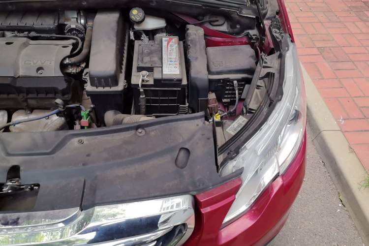 Used Peugeot 2008 2014 1.6L Manual Trend Edition Engine Bay Left