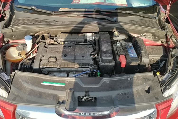 Used Peugeot 2008 2014 1.6L Automatic Fashion Edition Engine Bay