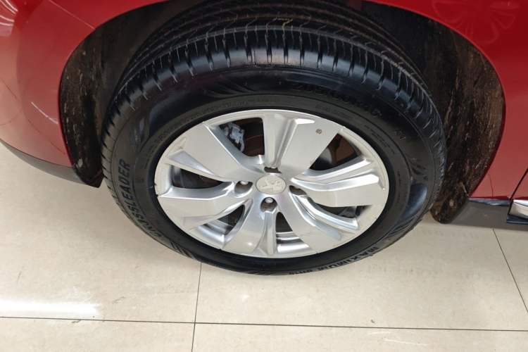 Used Peugeot 2008 2014 1.6L Automatic Fashion Edition Exterior 7