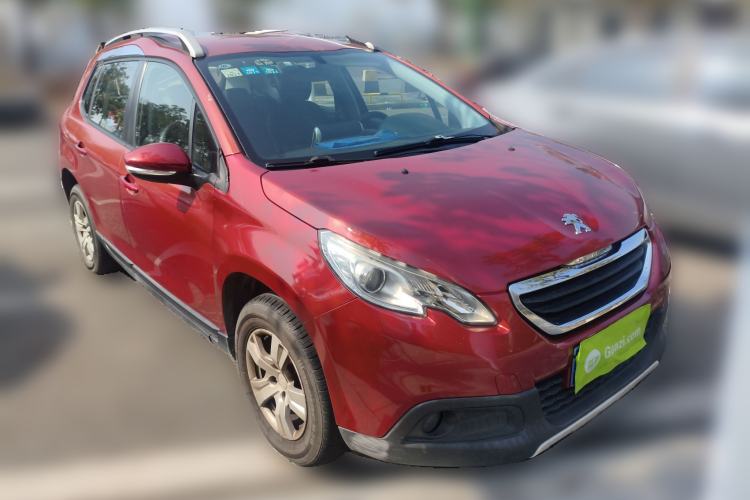 Used Peugeot 2008 2014 1.6L Manual Trend Edition Front Right 45 Deg