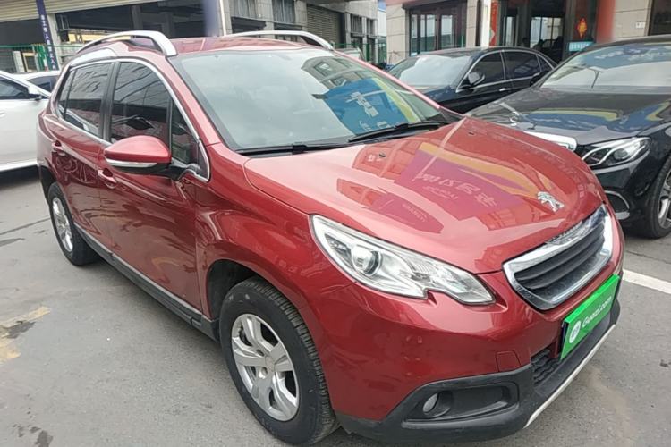 Used Peugeot 2008 2014 1.6L Automatic Trend Edition Front Right 45 Deg