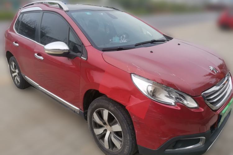 Used Peugeot 2008 2014 1.6L Automatic Navigation Edition Front Right 45 Deg