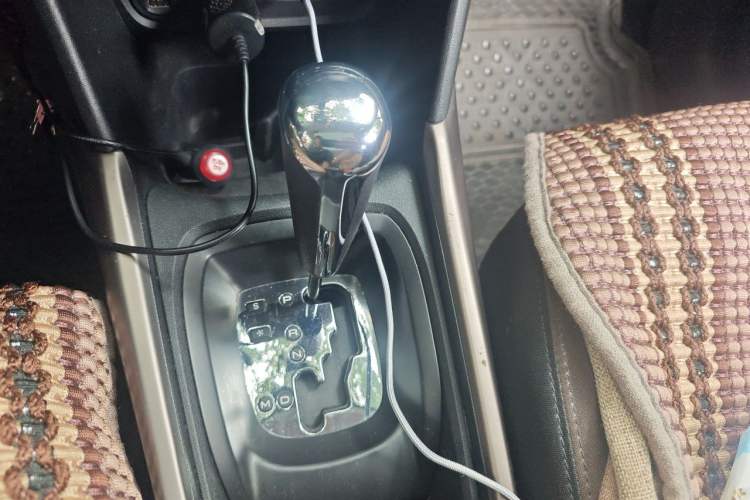 Used Peugeot 2008 2014 1.6L Automatic Fashion Edition Gear Lever