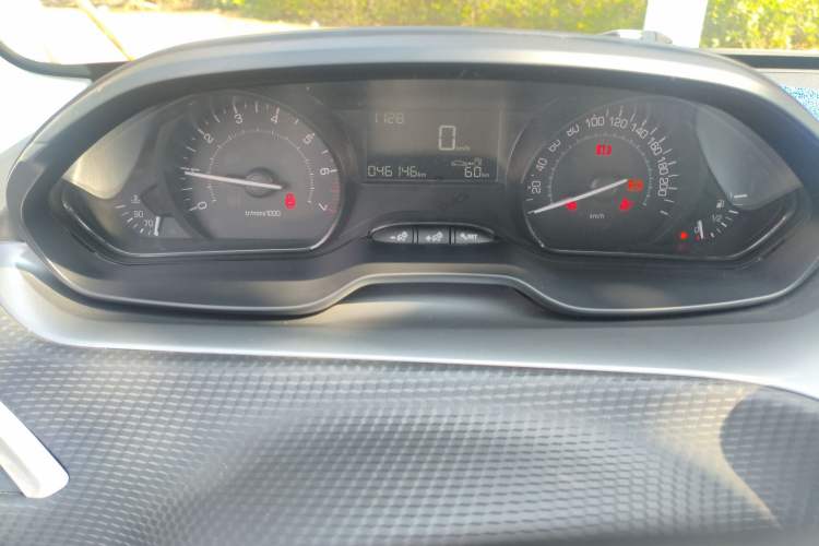 Used Peugeot 2008 2014 1.6L Manual Trend Edition Instrument Cluster