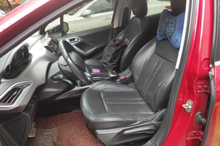 Used Peugeot 2008 2014 1.6L Automatic Navigation Edition Left Front Seat