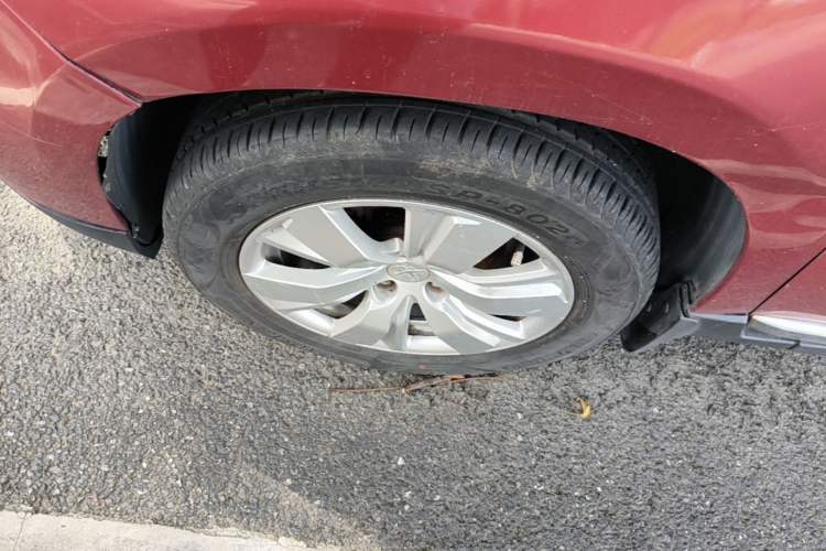 Used Peugeot 2008 2014 1.6L Automatic Fashion Edition Left Front Wheel Hub