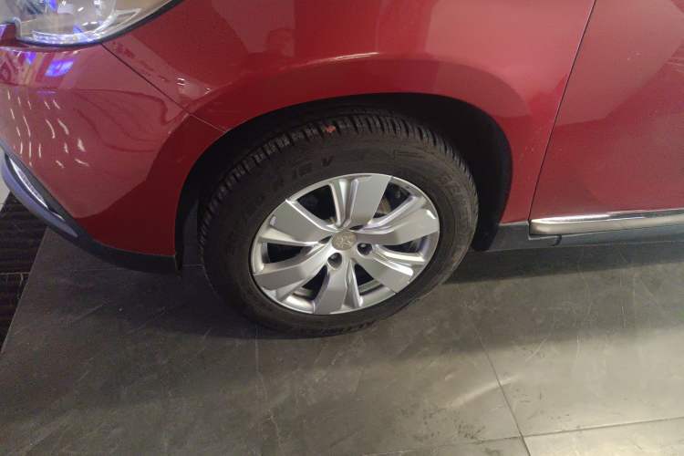 Used Peugeot 2008 2014 1.6L Automatic Fashion Edition Left Front Wheel Hub