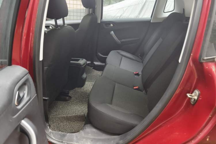 Used Peugeot 2008 2014 1.6L Automatic Fashion Edition Left Rear Seat