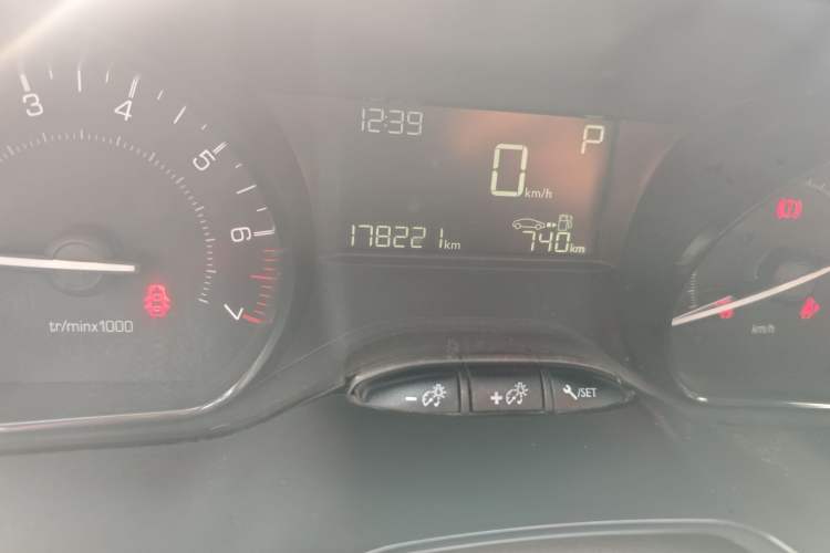 Used Peugeot 2008 2014 1.6L Automatic Trend Edition Odometer Close Up