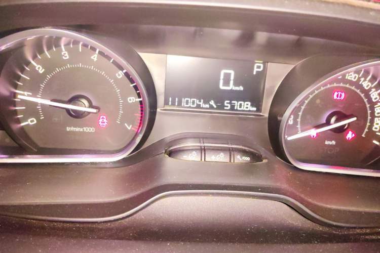 Used Peugeot 2008 2014 1.6L Automatic Fashion Edition Odometer Close Up