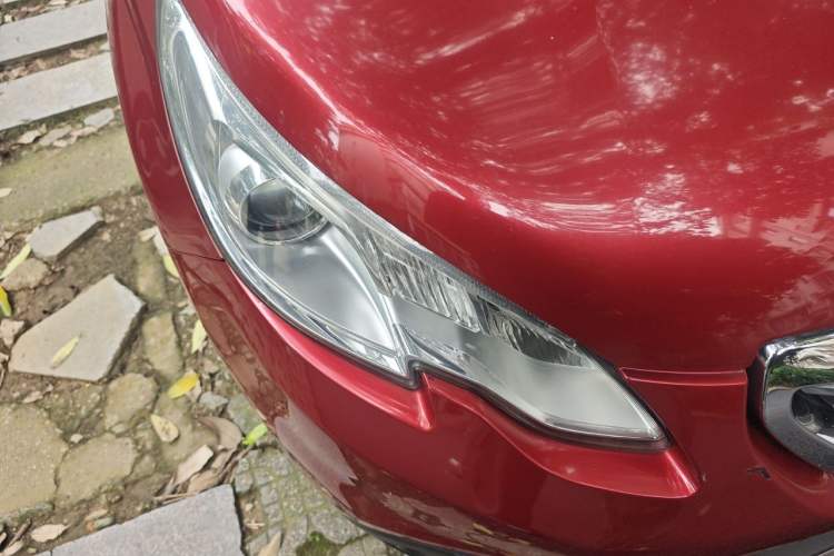 Used Peugeot 2008 2014 1.6L Automatic Fashion Edition Right Front Headlight