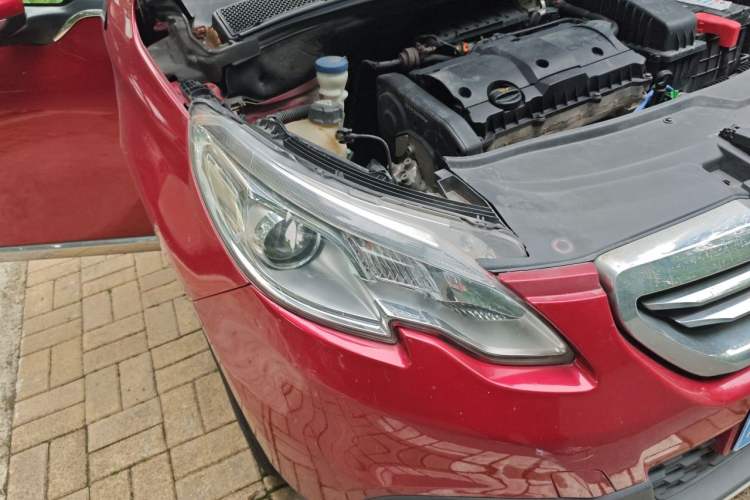 Used Peugeot 2008 2014 1.6L Automatic Fashion Edition Right Front Headlight