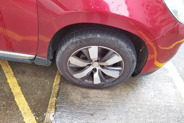 Used Peugeot 2008 2014 1.6L Automatic Navigation Edition Right Front Wheel Hub