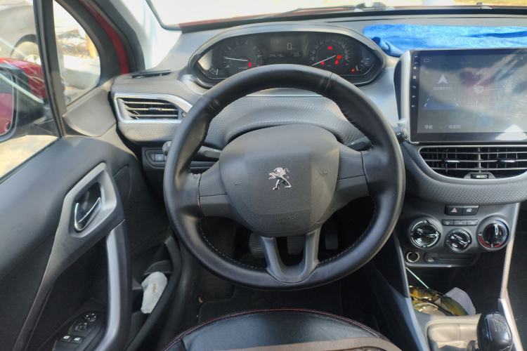 Used Peugeot 2008 2014 1.6L Manual Trend Edition Steering Wheel