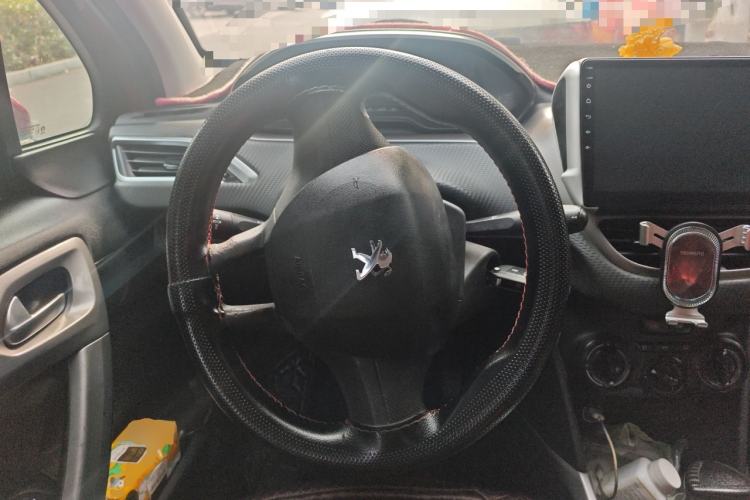 Used Peugeot 2008 2014 1.6L Automatic Trend Edition Steering Wheel