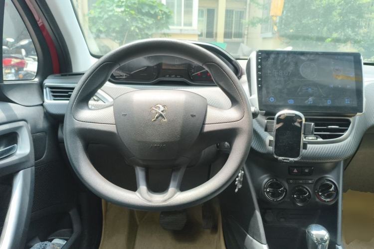 Used Peugeot 2008 2014 1.6L Automatic Trend Edition Steering Wheel