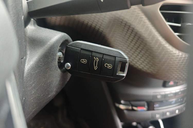 Used Peugeot 2008 2014 1.6L Automatic Fashion Edition Vehicle Key