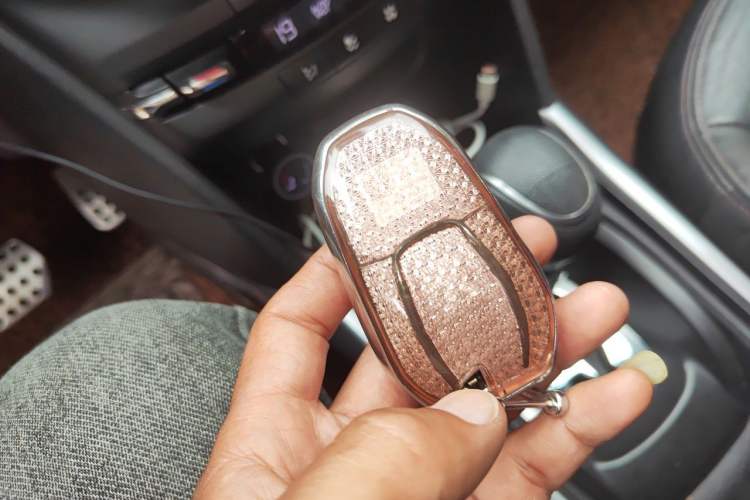 Used Peugeot 2008 2014 1.6L Automatic Navigation Edition Vehicle Key