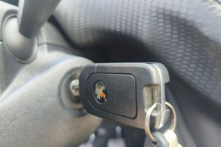 Used Peugeot 2008 2014 1.6L Manual Trend Edition Vehicle Key