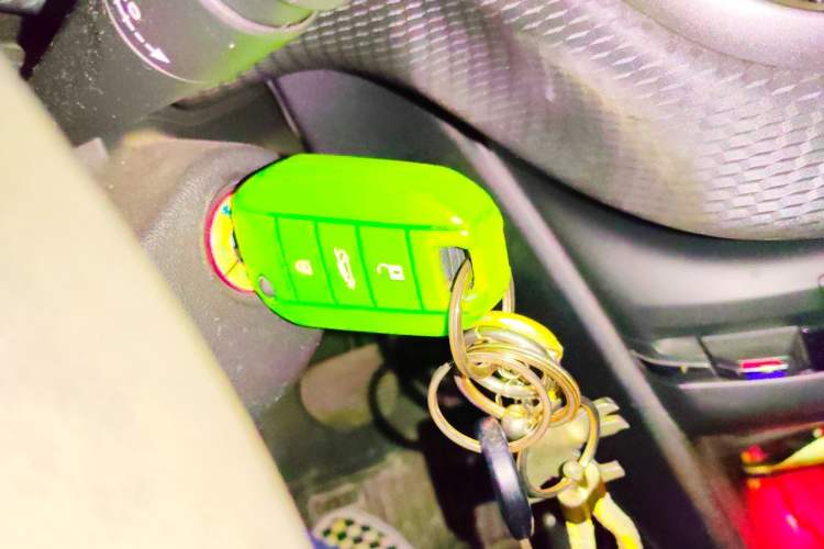 Used Peugeot 2008 2014 1.6L Automatic Fashion Edition Vehicle Key