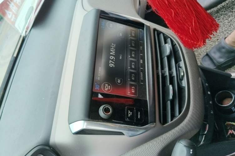 Used Peugeot 2008 2014 1.6L Automatic Navigation Edition Audio And AC Panel