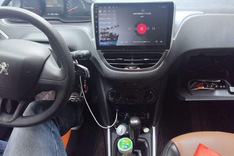 Used Peugeot 2008 2014 1.6L Automatic Trend Edition Audio And AC Panel