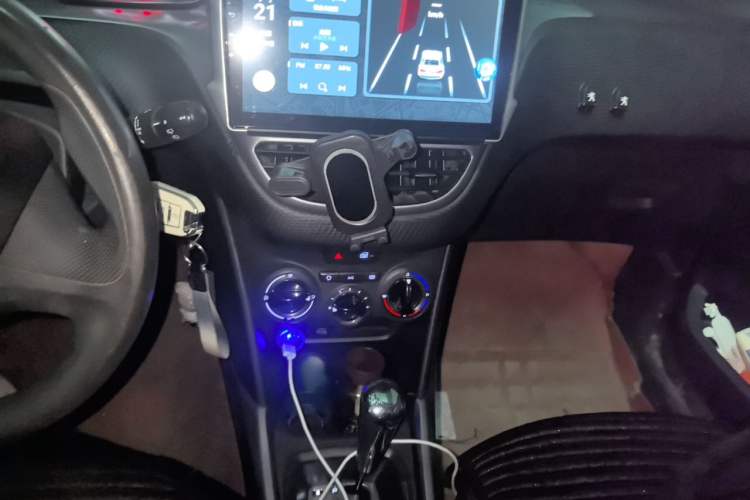 Used Peugeot 2008 2014 1.6L Automatic Trend Edition Audio And AC Panel