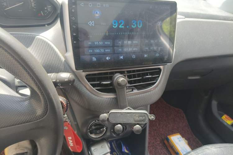 Used Peugeot 2008 2014 1.6L Automatic Trend Edition Audio And AC Panel