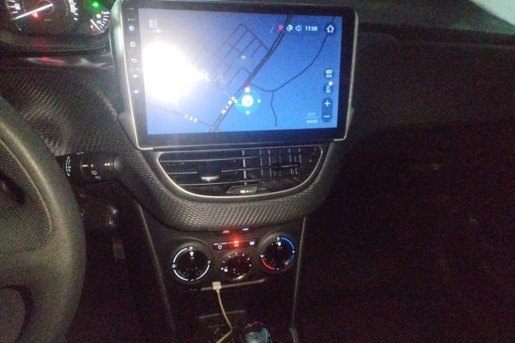 Used Peugeot 2008 2014 1.6L Automatic Trend Edition Audio And AC Panel