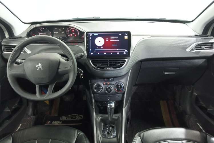 Used Peugeot 2008 2014 1.6L Automatic Trend Edition Center Console