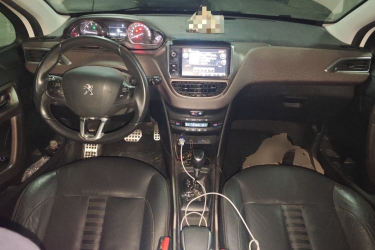 Used Peugeot 2008 2014 1.6L Automatic Excellence Edition Center Console