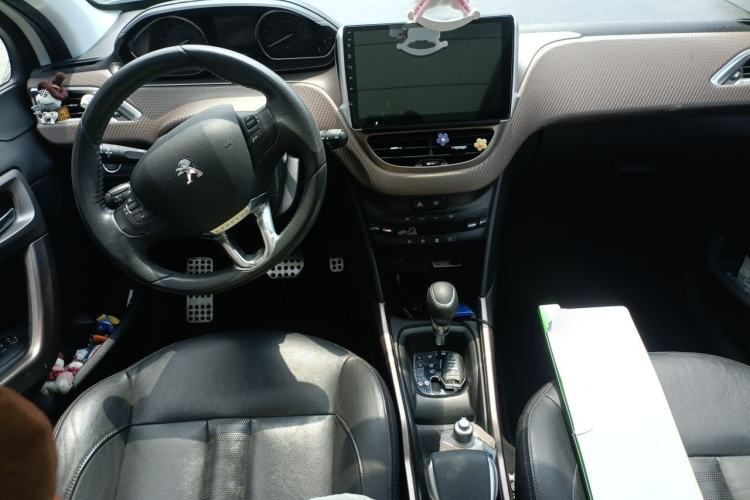 Used Peugeot 2008 2014 1.6L Automatic Navigation Edition Center Console