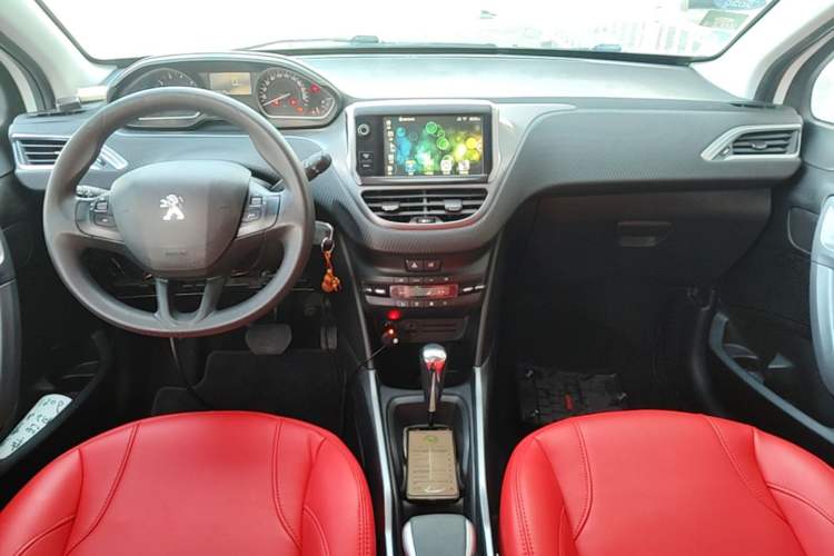Used Peugeot 2008 2014 1.6L Automatic Fashion Edition Center Console