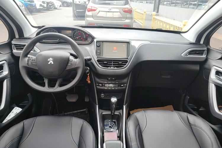 Used Peugeot 2008 2014 1.6L Automatic Fashion Edition Center Console
