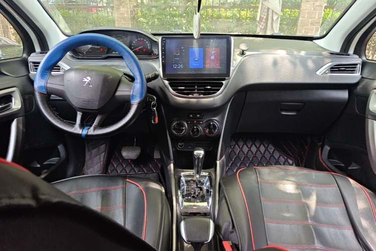 Used Peugeot 2008 2014 1.6L Automatic Trend Edition Center Console