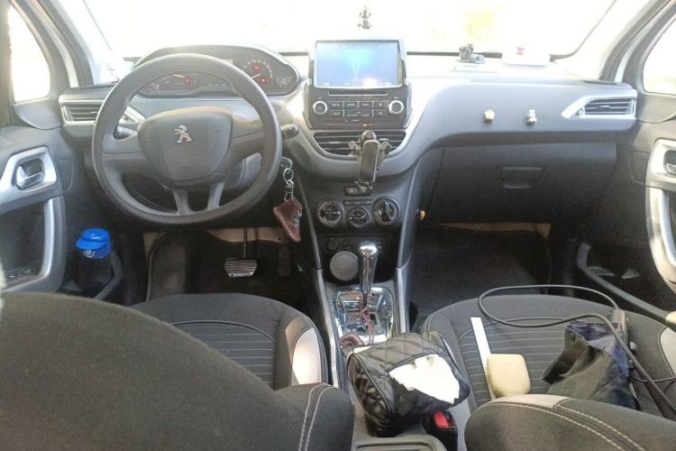 Used Peugeot 2008 2014 1.6L Automatic Trend Edition Center Console