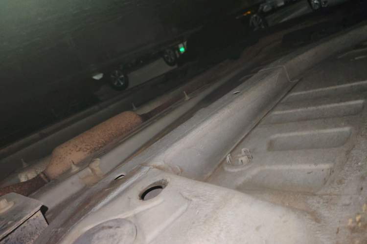 Used Peugeot 2008 2014 1.6L Automatic Fashion Edition Chassis Front Right