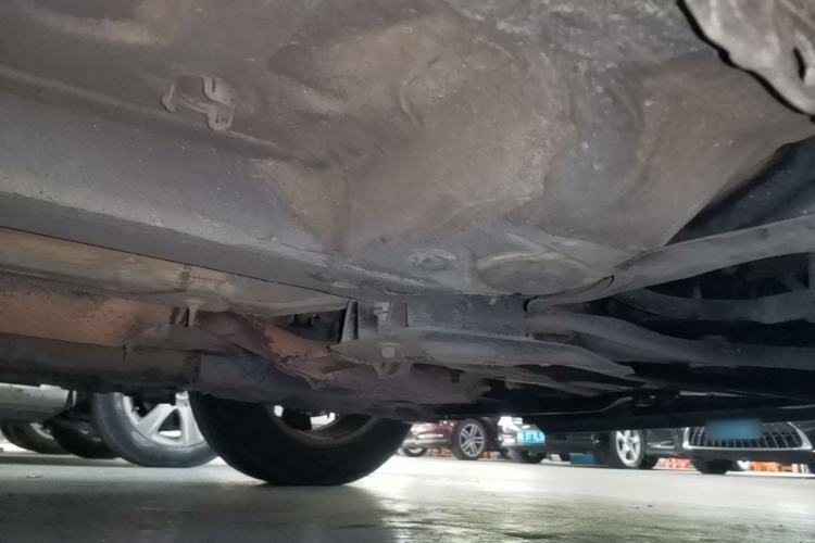 Used Peugeot 2008 2014 1.6L Manual Trend Edition Chassis Front Right
