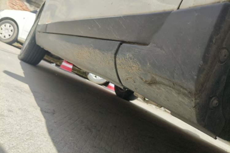 Used Peugeot 2008 2014 1.6L Automatic Trend Edition Chassis Front Right