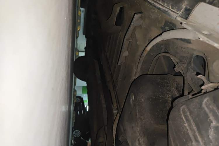 Used Peugeot 2008 2014 1.6L Automatic Fashion Edition Chassis Rear Left