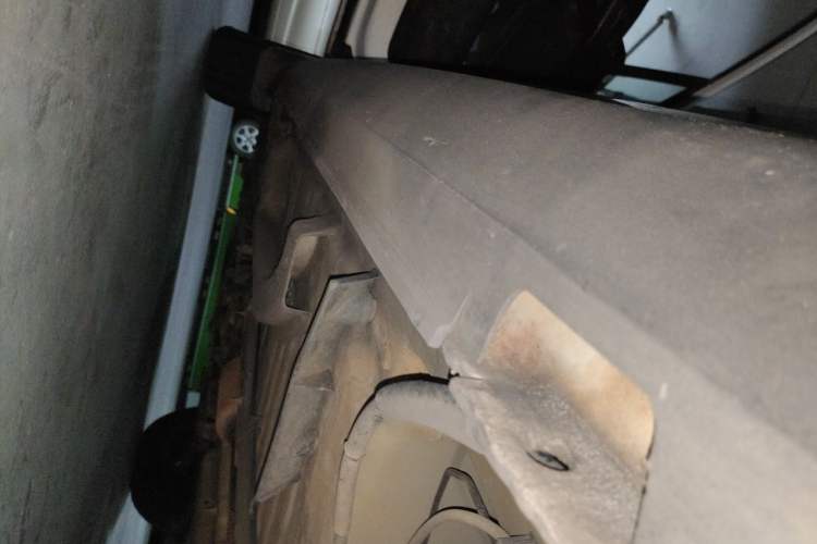 Used Peugeot 2008 2014 1.6L Automatic Fashion Edition Chassis Rear Left
