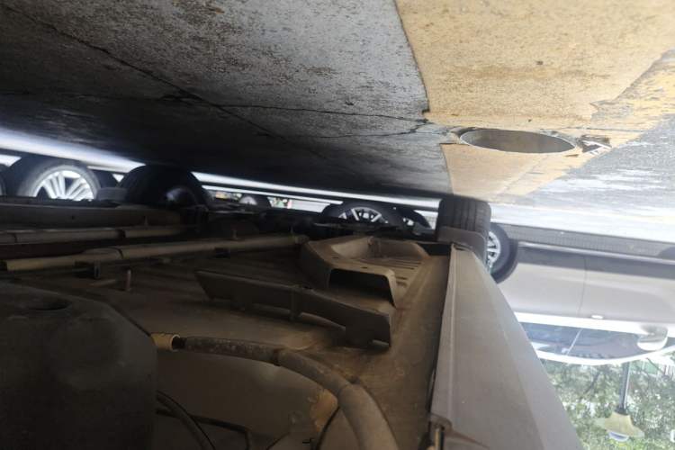 Used Peugeot 2008 2014 1.6L Automatic Fashion Edition Chassis Rear Left