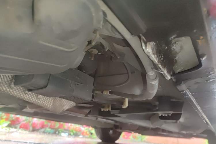Used Peugeot 2008 2014 1.6L Automatic Fashion Edition Chassis Rear Right