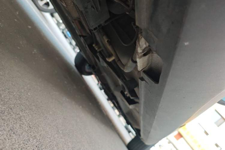 Used Peugeot 2008 2014 1.6L Manual Trend Edition Chassis Rear Right