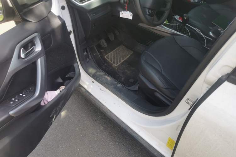 Used Peugeot 2008 2014 1.6L Manual Fashion Edition Driver Seat