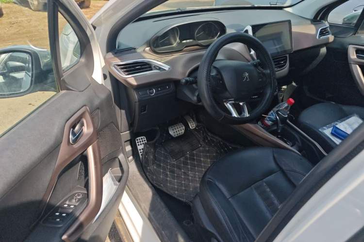 Used Peugeot 2008 2014 1.6L Automatic Navigation Edition Driver Seat